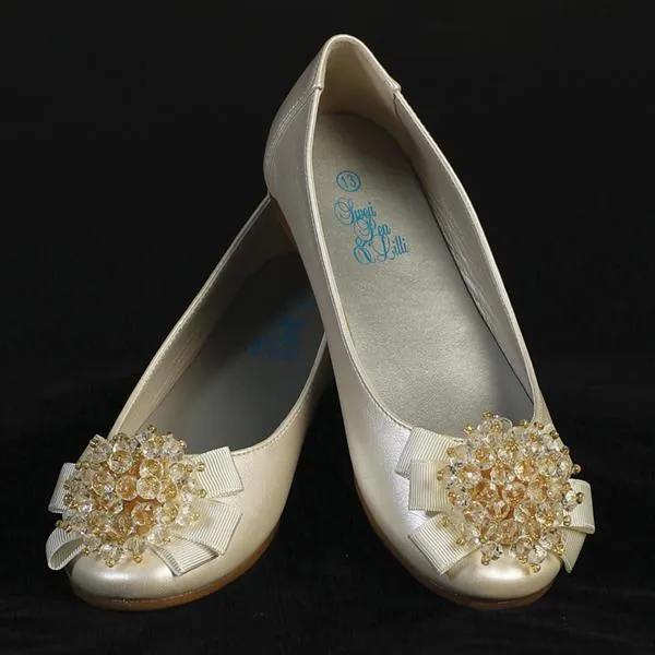 ANNA Ivory Flat Pump Dress Shoes Junior Sizes 9 to 4