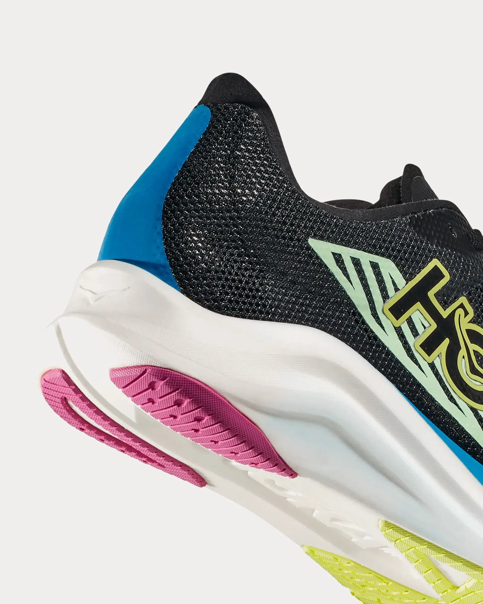 Cielo Road Black / Multi Running Shoes