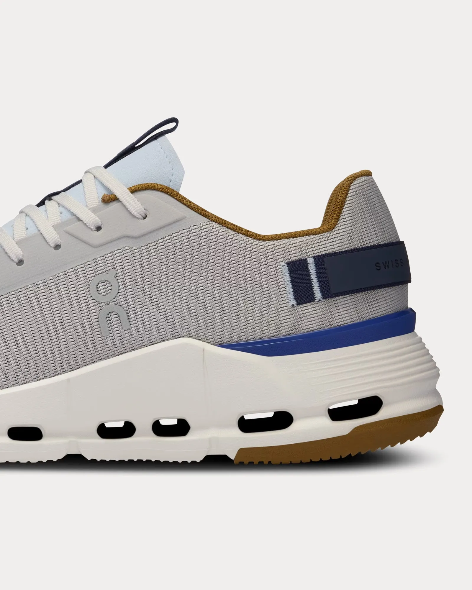 Cloudnova Form 2 Silver / Heather Running Shoes