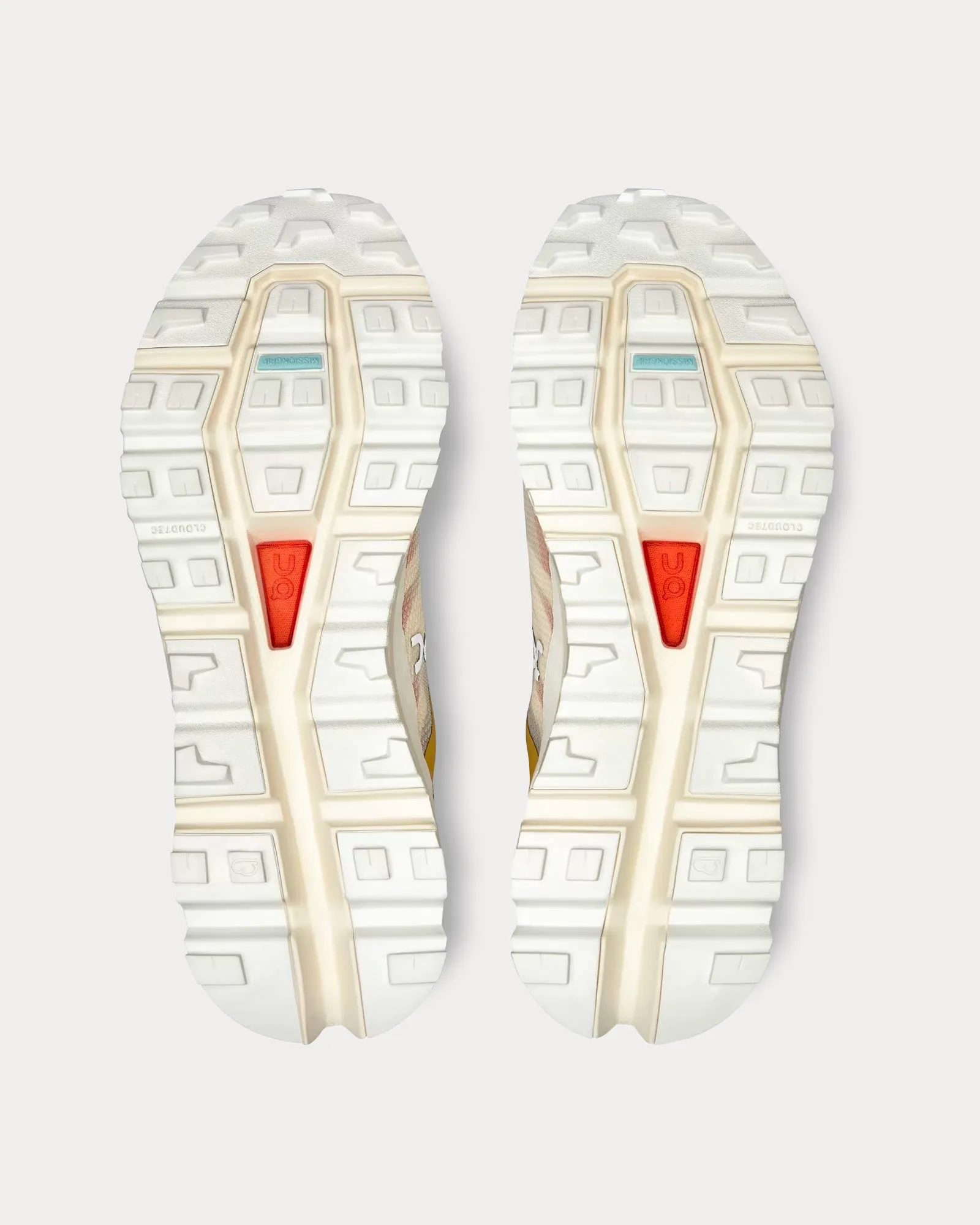 Cloudvista Ivory / Bronze Running Shoes