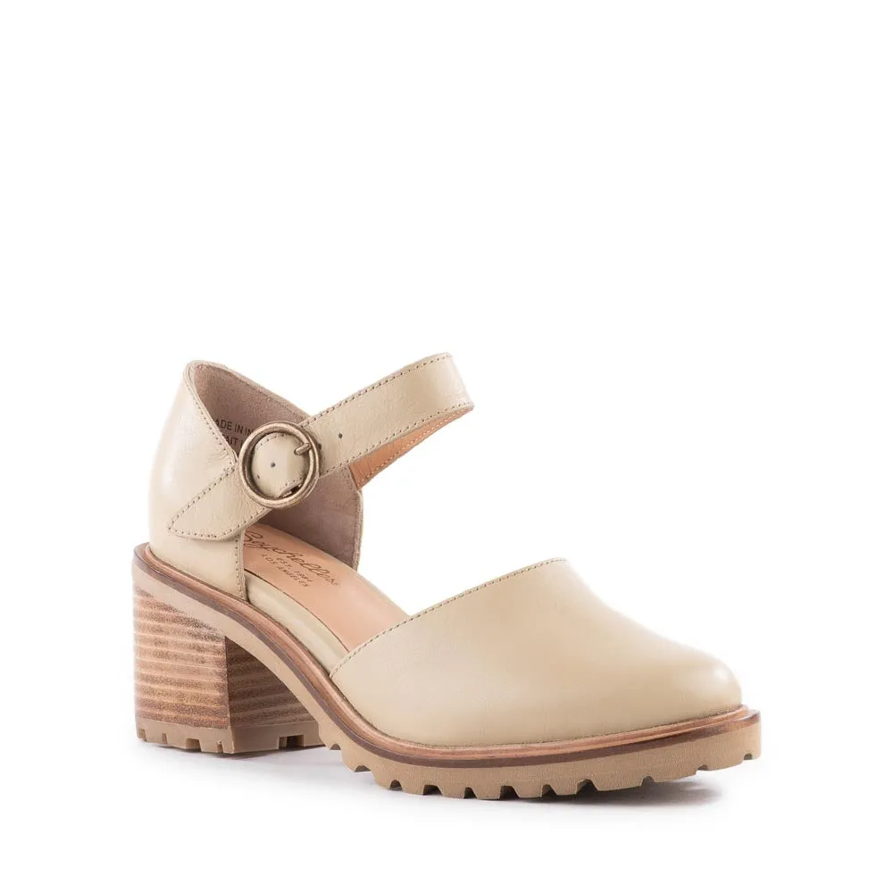 Lock And Key Wide Width Heel