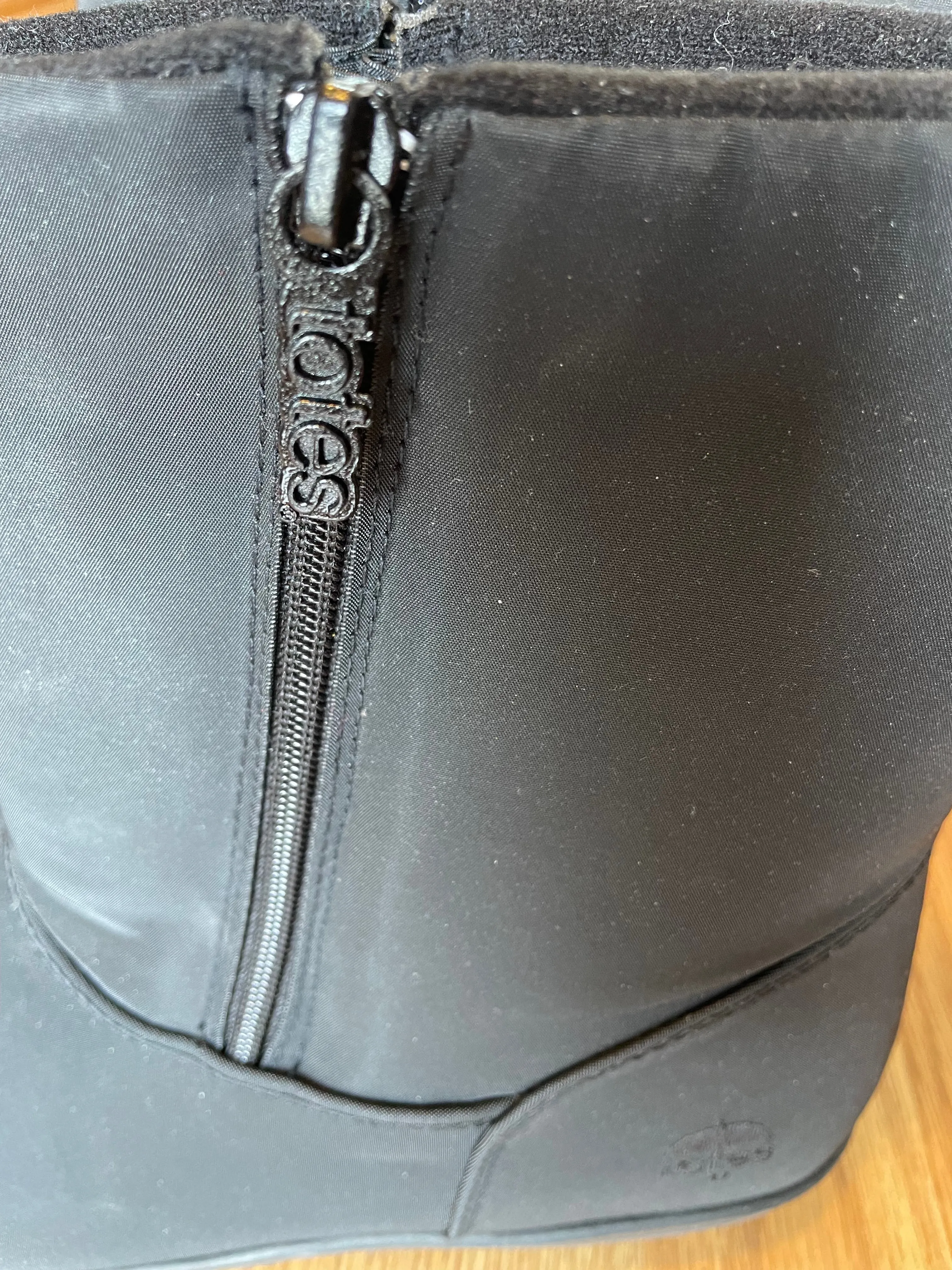 NEW Totes Roseanne Waterproof Boot (10M)